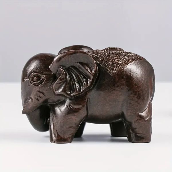 Elefant aus Holz