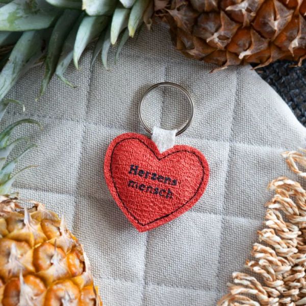 Schlüsselanhänger aus Ananas-Fasern » Herz « Herzensmensch