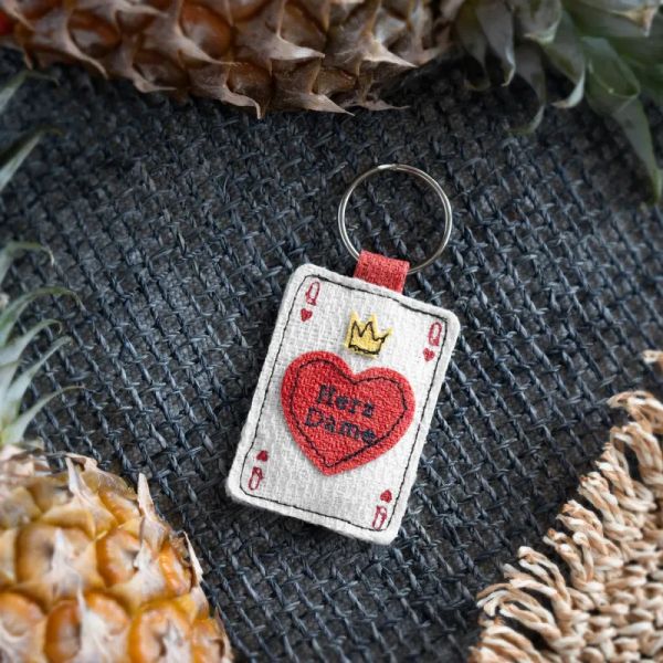 Schlüsselanhänger aus Ananas-Fasern » Herzdame «