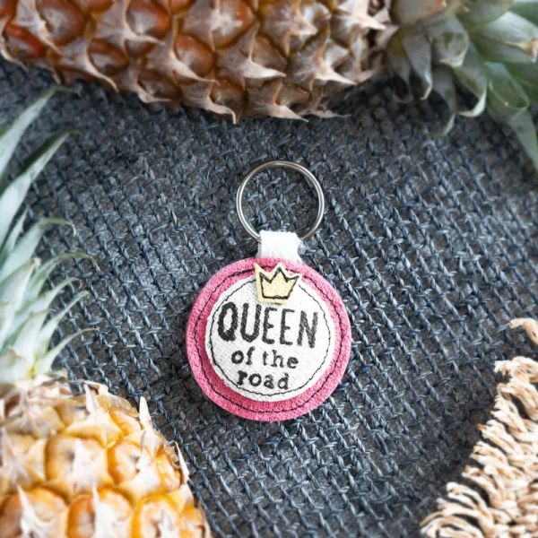 Schlüsselanhänger aus Ananas-Fasern » Queen of the Road «