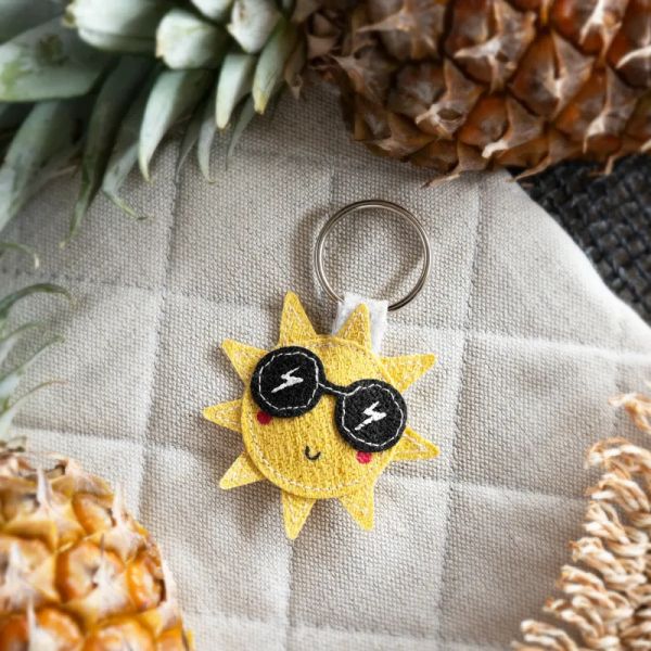 Schlüsselanhänger aus Ananas-Fasern » Sonne «